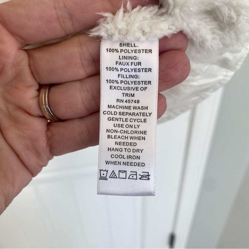 Casual Identity Women's White Zip Up Vest Size 1X - Picture 7 of 9